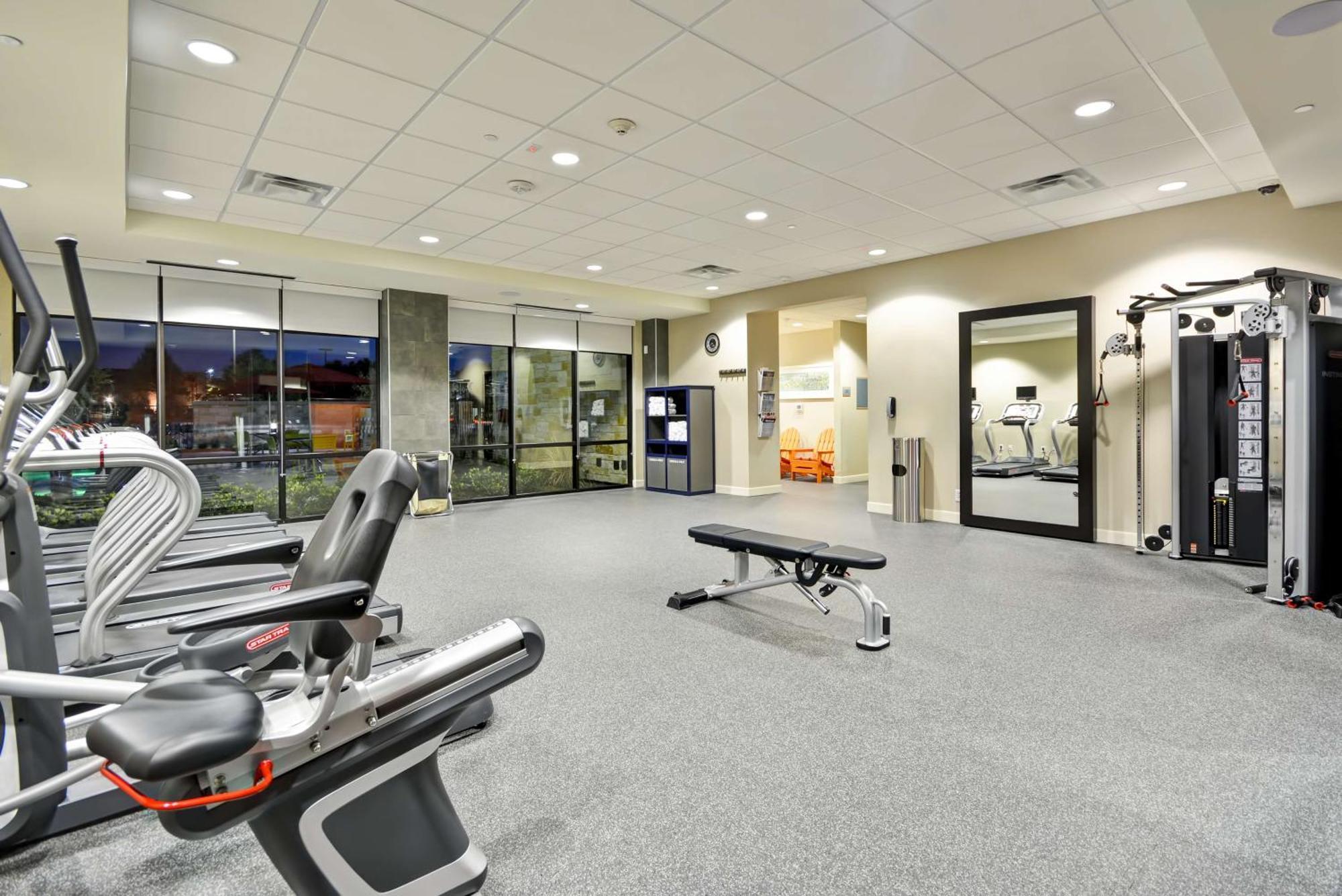 Home2 Suites By Hilton Dallas Addison Extérieur photo